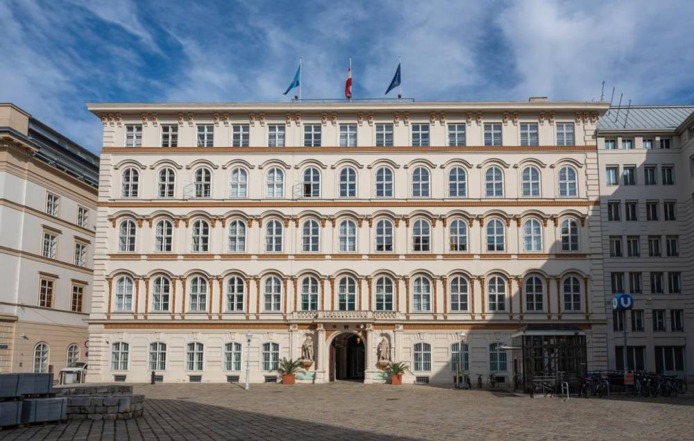 Avstriya dörd rus diplomatını personae non gratae elan edib