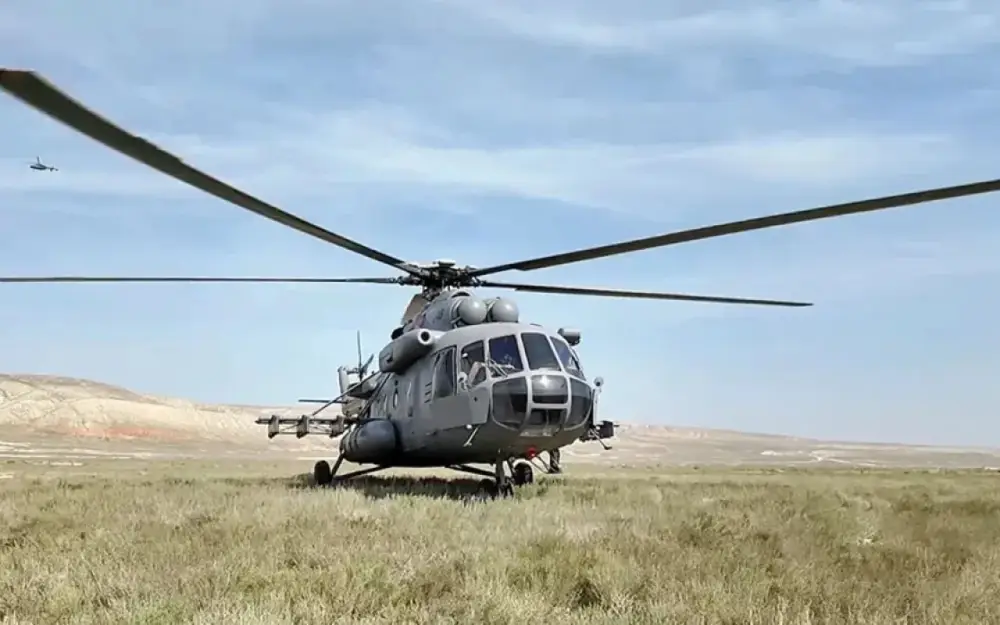 Azərbaycan və BƏƏ hərbi pilotlarının birgə taktiki-uçuş təlimi başa çatdı - VİDEO