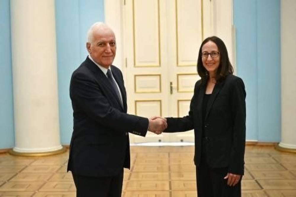 Kanadanın yeni səfiri Ermənistan prezidentinə etimadnaməsini təqdim edib