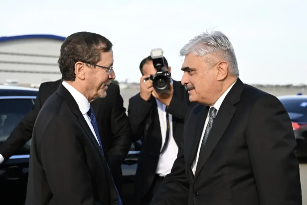 İsrail prezidenti Azərbaycana səfərə gəldi
