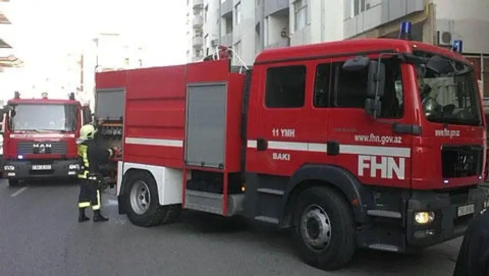 Yaşayış binasında ildırım çaxması nəticəsində yanğın oldu