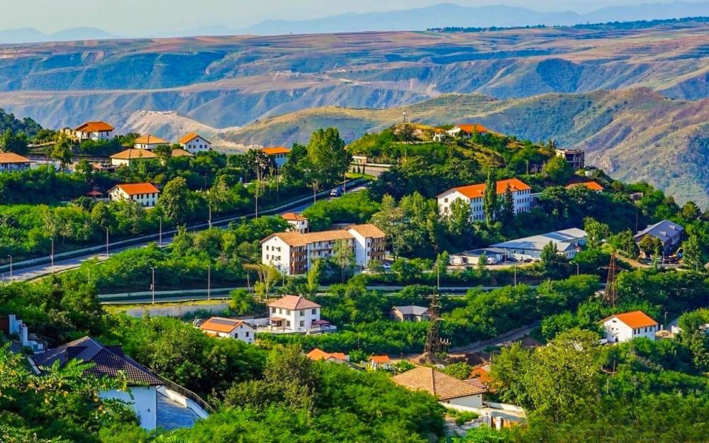 Azad edilmiş ərazilərdə məskunlaşmış əhalinin sayı açıqlanıb