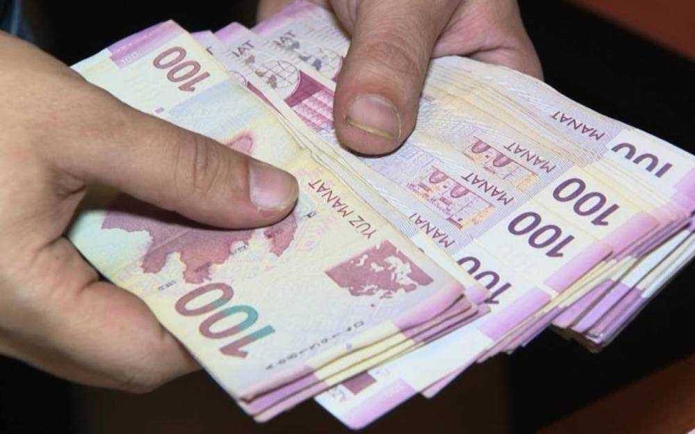 Azərbaycanda orta aylıq əməkhaqqı 1 098 manatı keçdi