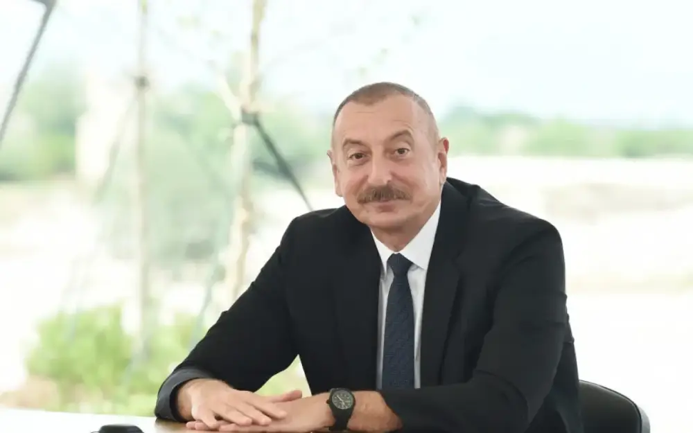 Prezident həmkarlarını təbrik etdi