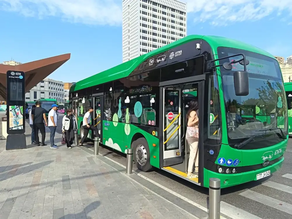 M2 nömrəli ekspres avtobuslara ikinci validator quraşdırılıb