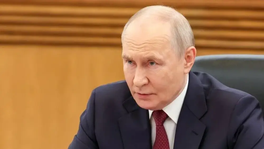 Putin İndoneziya prezidenti ilə görüşdü