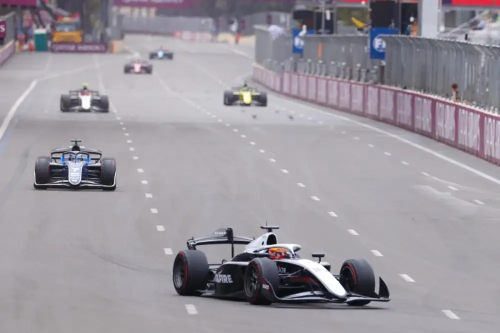 Bakıdakı "Formula 2" yarışında iki sıralama sessiyası və iki əsas yarış olacaq