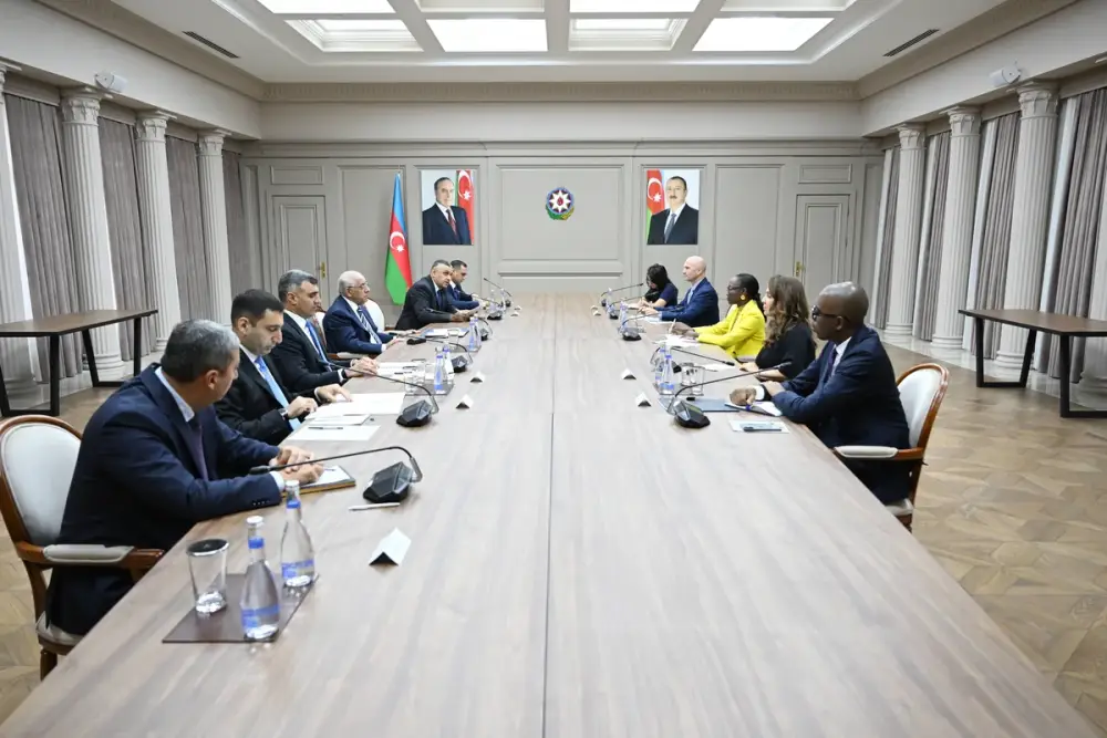 Əli Əsədov Dünya Bankının Cənubi Qafqaz üzrə regional direktoru ilə görüşüb