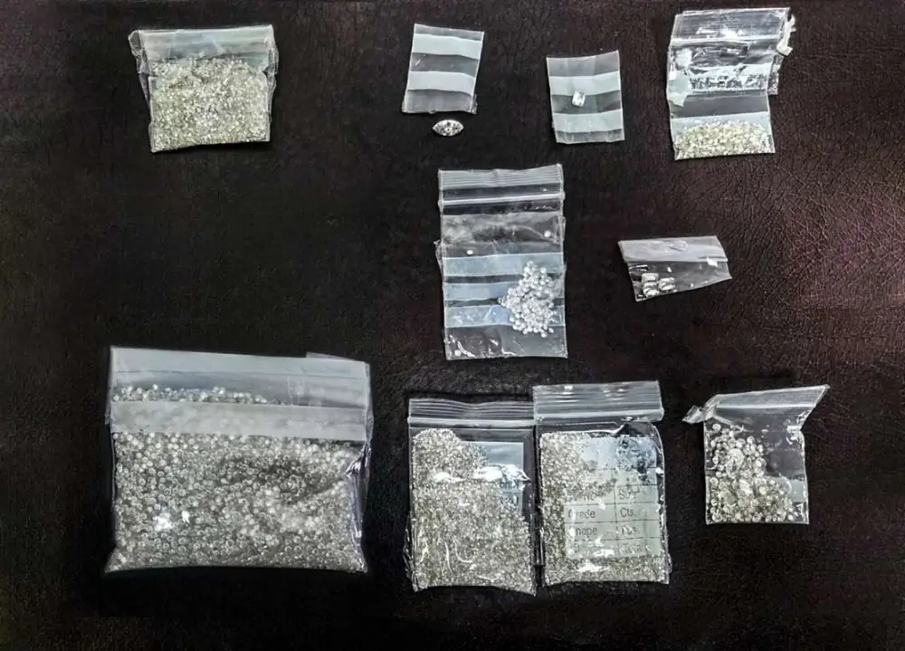 655 karat brilyantı Bakıya gətirmək istədilər