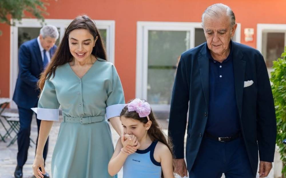 Leyla Əliyeva Madriddə qayğıya ehtiyacı olan uşaqların məktəbində - FOTOLAR
