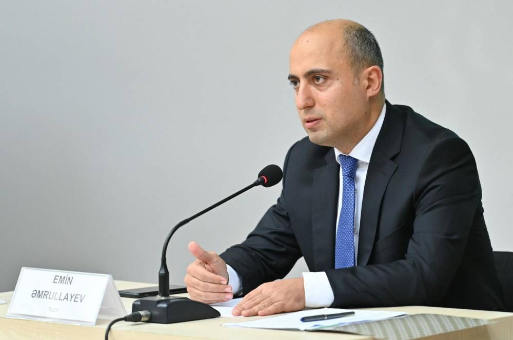 Emin Əmrullayev: Bu il 125 mindən çox azərbaycanlı birinci sinfə qədəm qoyur