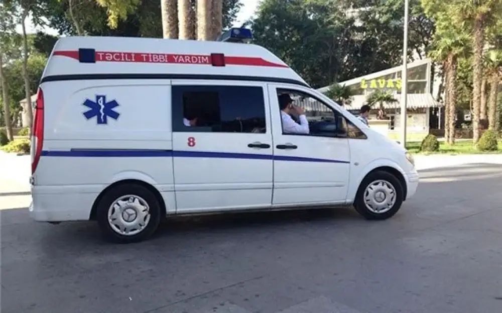 Yevlax sakini 4-cü mərtəbədən yıxılaraq dünyasını dəyişdi